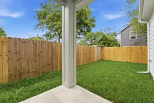 4354 Clover St, Houston, TX 77051 - Photo 24