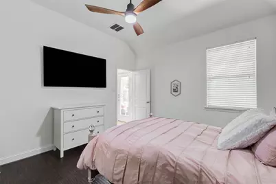 38 S Pinto Point Circle, The Woodlands, TX 77389 - Photo 30