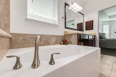 38 S Pinto Point Circle, The Woodlands, TX 77389 - Photo 36