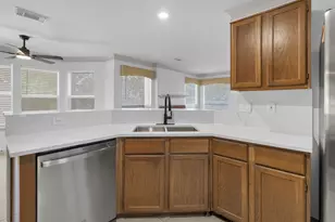 2123 Marot Dr, Katy, TX 77493 - Photo 12