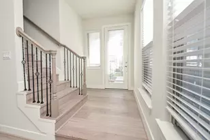 1103 Fuschia Rd, Houston, TX 77055 - Photo 4