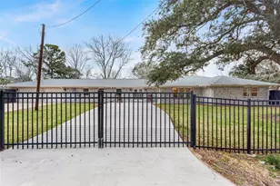 13800 6th St, Santa Fe, TX 77517 - Photo 8