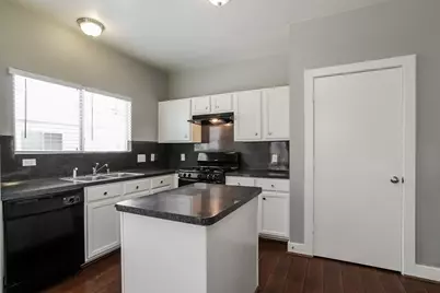 419 Laurel Sage Drive, Houston, TX 77339 - Photo 6