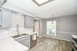 18734 Shannon Glen Ln, Houston, TX 77084 - Photo 4