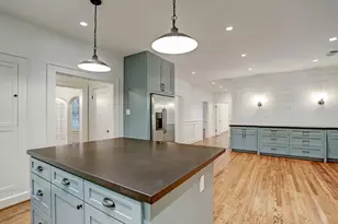 1903 W Walker St, Houston, TX 77019 - Photo 16