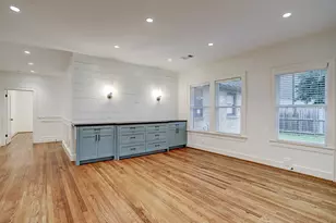 1903 W Walker St, Houston, TX 77019 - Photo 18