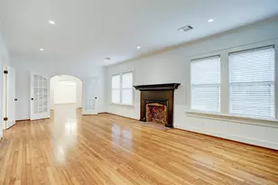 1903 W Walker St, Houston, TX 77019 - Photo 10