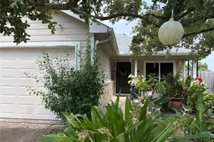 11042 WARATH Oak Ct, Houston, TX 77065 - Photo 8