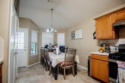 11042 Warath Oak Court, Houston, TX 77065 - Photo 34