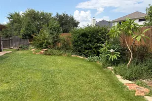 11042 WARATH Oak Ct, Houston, TX 77065 - Photo 10