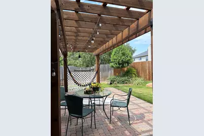 11042 Warath Oak Court, Houston, TX 77065 - Photo 10