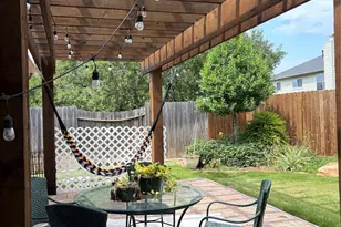 11042 WARATH Oak Ct, Houston, TX 77065 - Photo 10