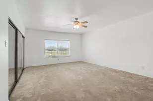 402 Wilcrest Dr, Houston, TX 77042 - Photo 14