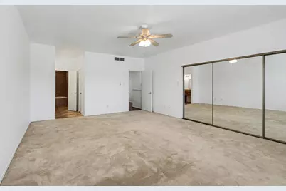 402 Wilcrest Drive #402, Houston, TX 77042 - Photo 16