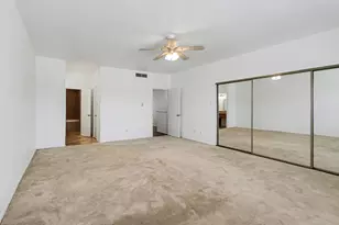 402 Wilcrest Dr, Houston, TX 77042 - Photo 16