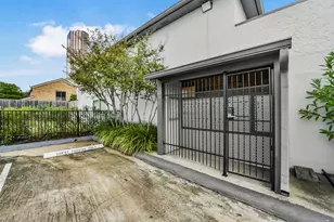 1914 Augusta Dr, Houston, TX 77057 - Photo 24