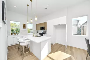 1216 E 34th St, Houston, TX 77022 - Photo 14