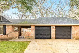 200 Wentworth Dr, West Columbia, TX 77486 - Photo 6