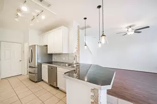 11823 Keystone Spring Way, Houston, TX 77089 - Photo 8