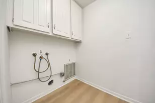 10743 Boardwalk St, Houston, TX 77042 - Photo 44