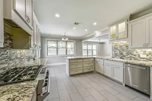 1317 Chantilly Ln, Houston, TX 77018 - Photo 12