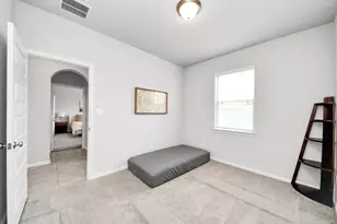 2819 Painted Sunrise Trail, Houston, TX 77045 - Photo 32