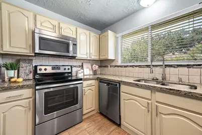 11923 Cottonwood Lane, Cypress, TX 77429 - Photo 14