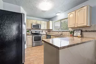 11923 Cottonwood Ln, Cypress, TX 77429 - Photo 12