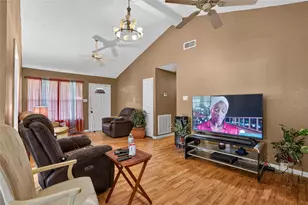 1019 Lamar St, Liberty, TX 77575 - Photo 8