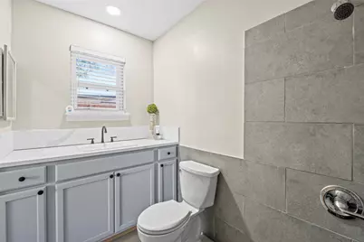 9614 Hammerly Boulevard, Houston, TX 77080 - Photo 20