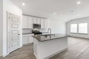 14826 Cold Water Dr, Baytown, TX 77523 - Photo 8