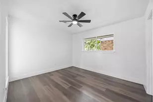 5446 Loch Lomond Dr, Houston, TX 77096 - Photo 16