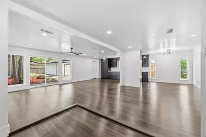 5446 Loch Lomond Drive, Houston, TX 77096 - Photo 12