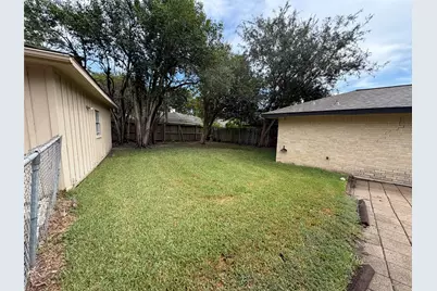 5850 Paisley Street, Houston, TX 77096 - Photo 16