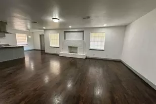 5850 Paisley St, Houston, TX 77096 - Photo 2