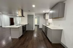 5850 Paisley St, Houston, TX 77096 - Photo 6