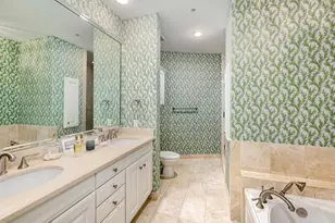 2211 Briarglen Dr, Houston, TX 77027 - Photo 12