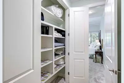 2211 Briarglen Drive #305, Houston, TX 77027 - Photo 10