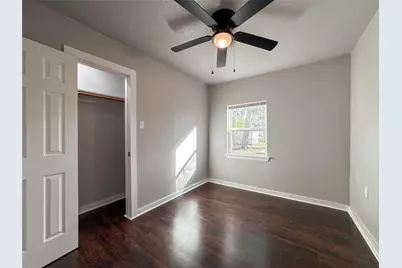 1009 W Snyder Street, Alvin, TX 77511 - Photo 10