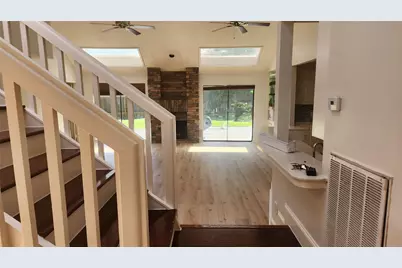 2127 Manor Green Drive, Houston, TX 77077 - Photo 10