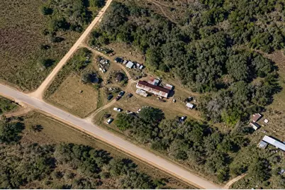 9880 Dix Road, Kingsbury, TX 78638 - Photo 36