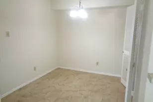 4633 Wild Indigo St, Houston, TX 77027 - Photo 6