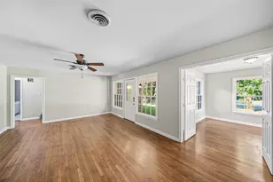 1224 N San Jacinto St, Conroe, TX 77301 - Photo 4