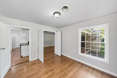 1224 N San Jacinto Street, Conroe, TX 77301 - Photo 14