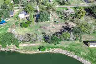 2227 County Rd 737, Alvin, TX 77511 - Photo 34