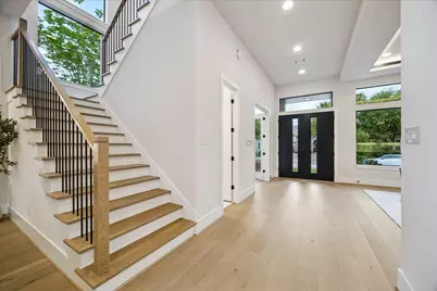 4714 Tamarisk Street, Bellaire, TX 77401 - Photo 4