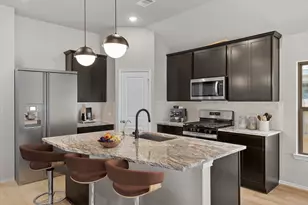 1016 Shl Crk Trl, Conroe, TX 77304 - Photo 2