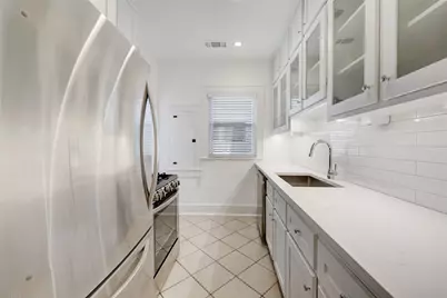 303 W Clay #1, Houston, TX 77019 - Photo 6
