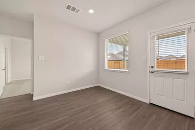 8123 Burnt Orchid Drive, Houston, TX 77016 - Photo 14
