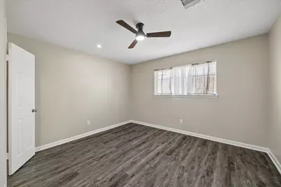 197 W Tri Oaks Lane #197, Houston, TX 77043 - Photo 16